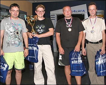 Победитель августовского этапа командного чемпионата по боулингу "АКВА-ТЕРМ 2010" - команда "Аквапоинт"