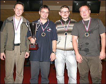 Победитель октябрьского этапа командного чемпионата по боулингу АКВА-ТЕРМ 2010 - команда АКВАПОИНТ
