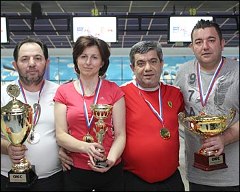 Победительница ГФ чемпионата по боулингу ОКС БОУЛИНГ 2013 команда ТоргСантех
